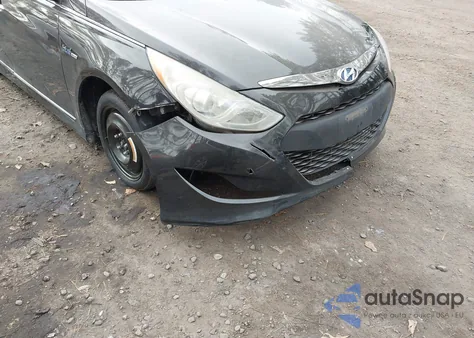 2013 Hyundai Sonata Hybrid from USA, damaged, VIN KMHEC4A45DA085273
